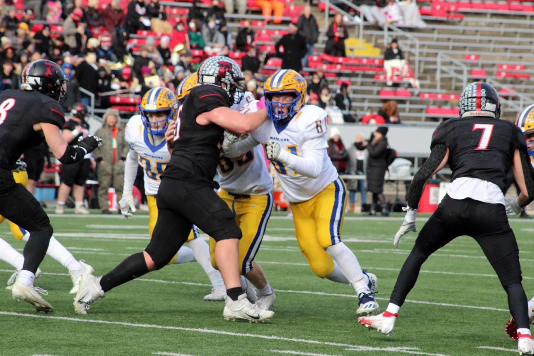 Rice Lake football vs. Pewaukee Division 3 state 11-19-21